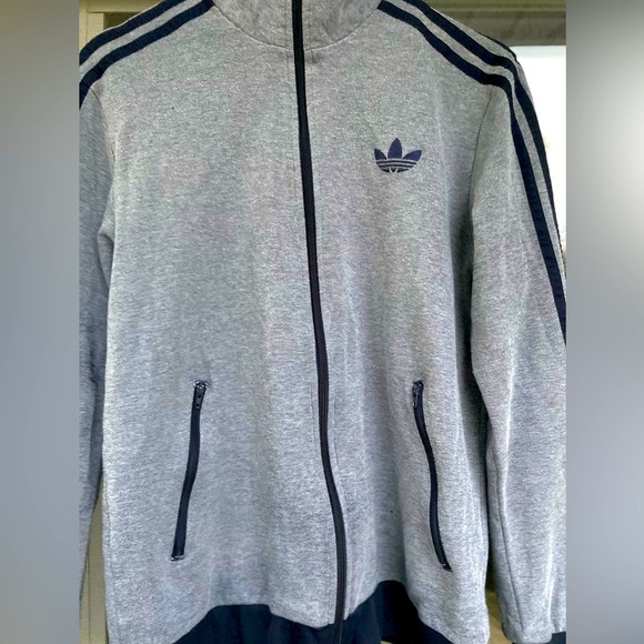 Adidas jacket - Picture 3 of 5